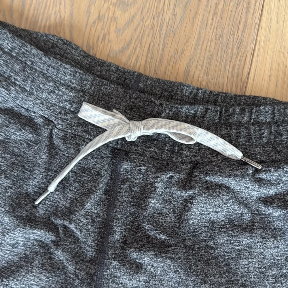 Women’s Vuori jogger - Picture 2 of 4